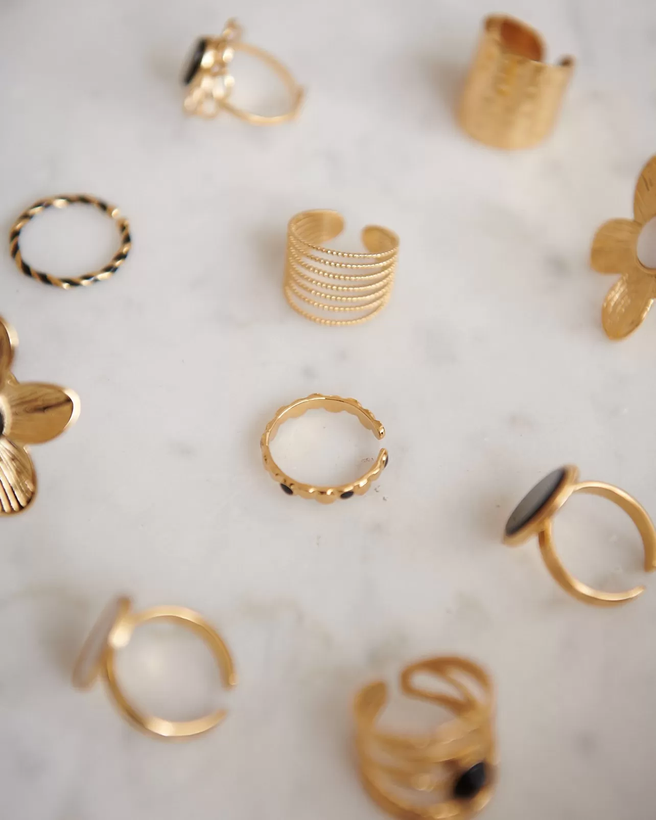 bague_irisa_4.webp Motus Boutique Bague Irisa< Bagues