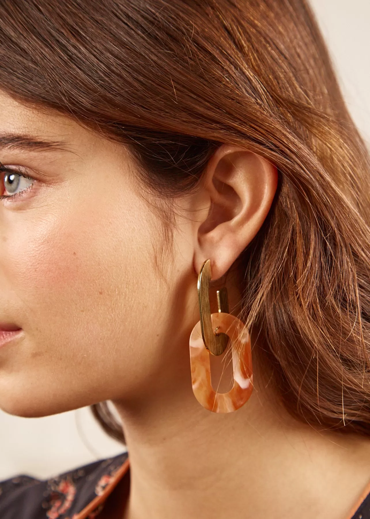 boucles_doreilles_sahara_2.webp Motus Boutique Boucles d'oreilles Sahara< Boucles D'oreilles